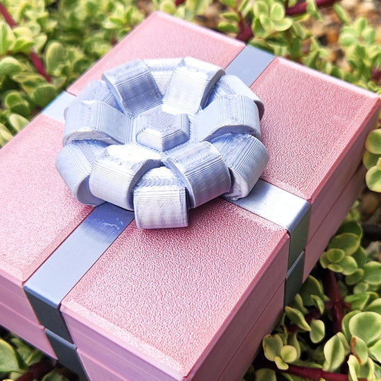 Twist-Lock Gift Box